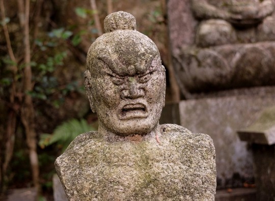 Statue Nyo à Mitaki