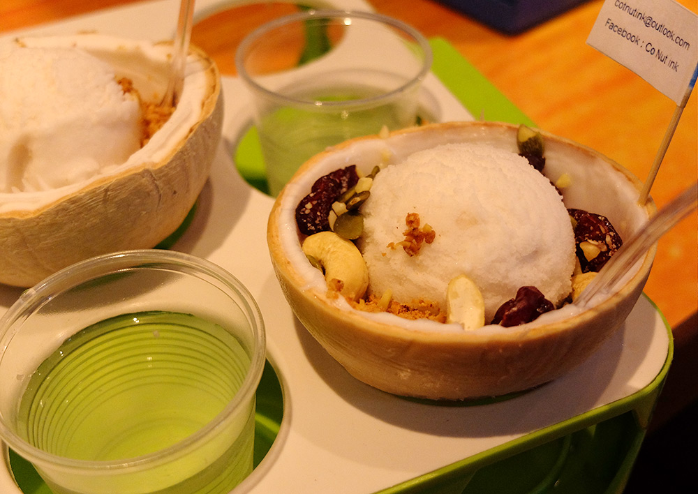 Glace noix de coco Palawan Beach Singapour