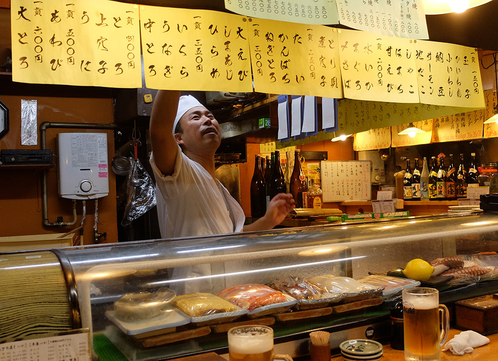 nonki stand de sushi à Ganko Yatai Hirishima