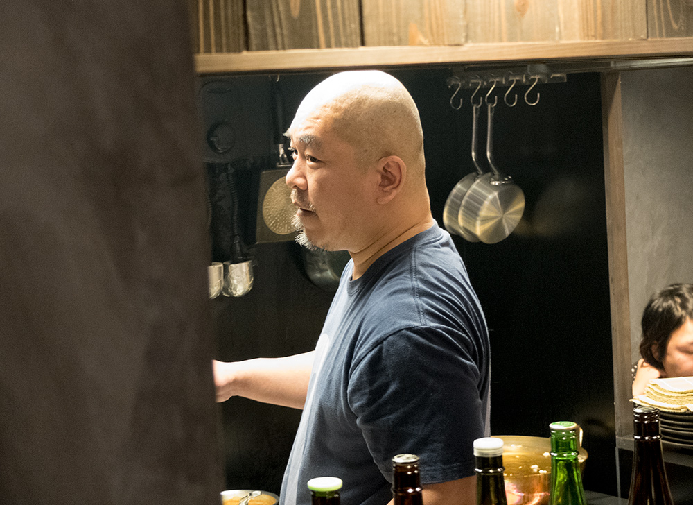 Take, le patron et chef-cuisinier de l'izakaya Aitsuki あい月 Hiroshima