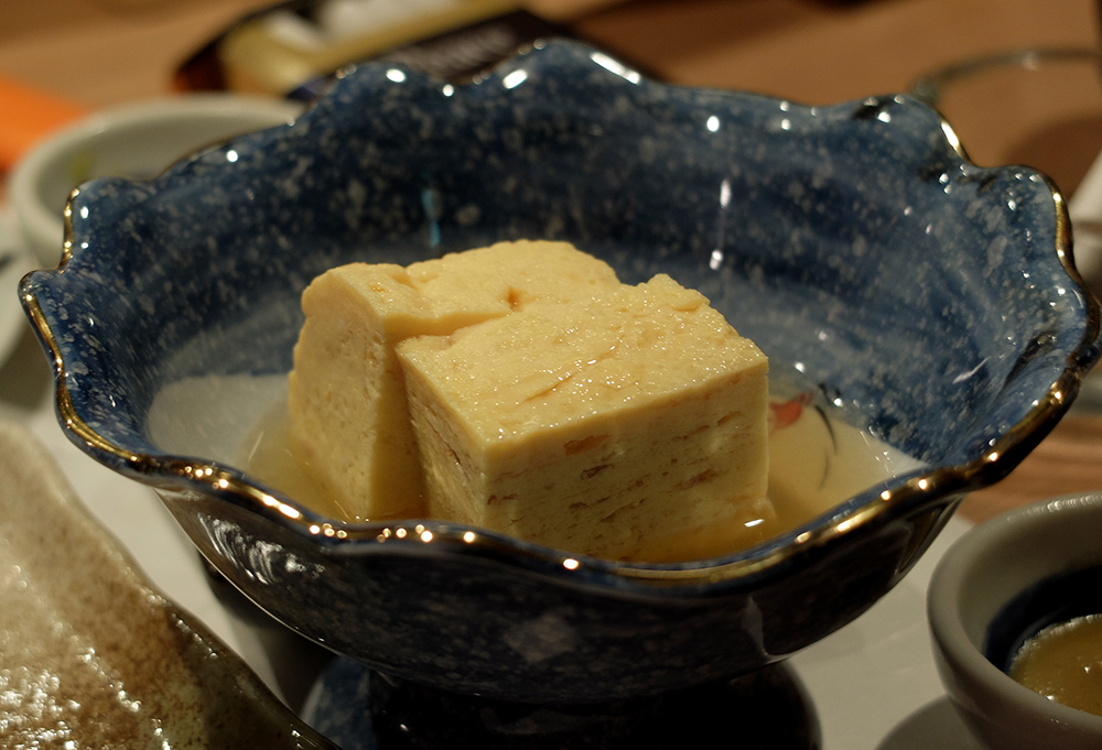 だし巻き卵 dashimakitamago (omelette japonaise)