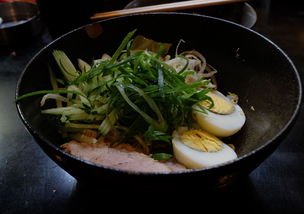 Garniture des tsukemen d'Hiroshima, chez Hiko