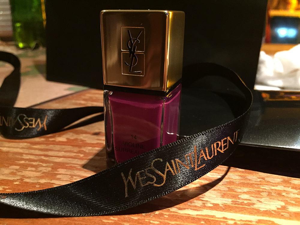 Vernis à ongles Yves Saint Laurent