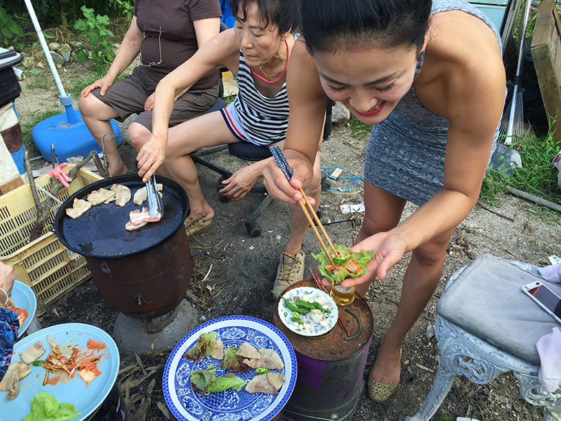 Samgyeopsal avec les légumes du jardin