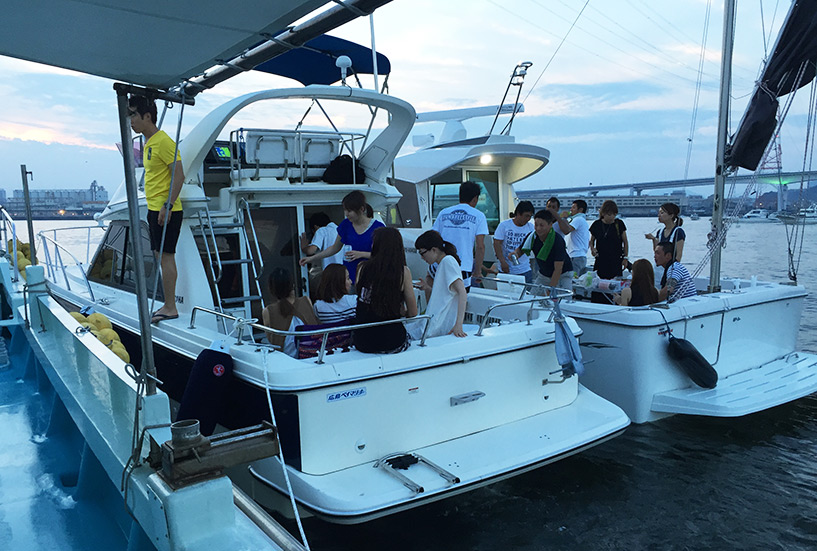 arrimage des 4 bateaux, apéro et barbecue