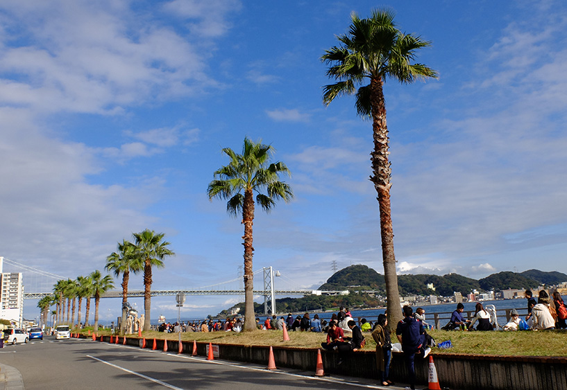 Le pont suspendu Kanmonkyo qui relie Honshu et Kyushu