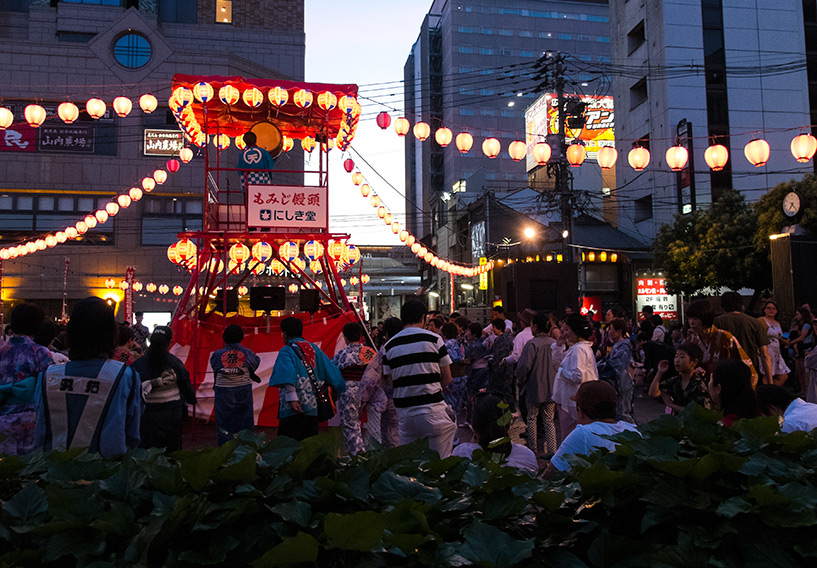 parc Shintenchi à la nuit tombée, Tokasan Matsuri, Hiroshima