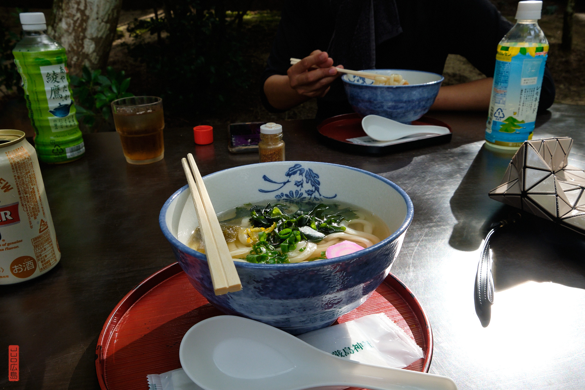 Udon dans le parc Momijidani, Miyajima